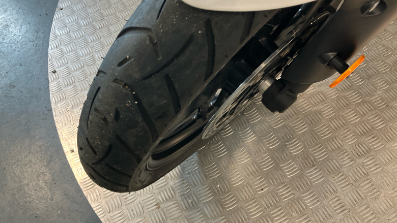 Triumph Tiger 800 XCX (15MY)